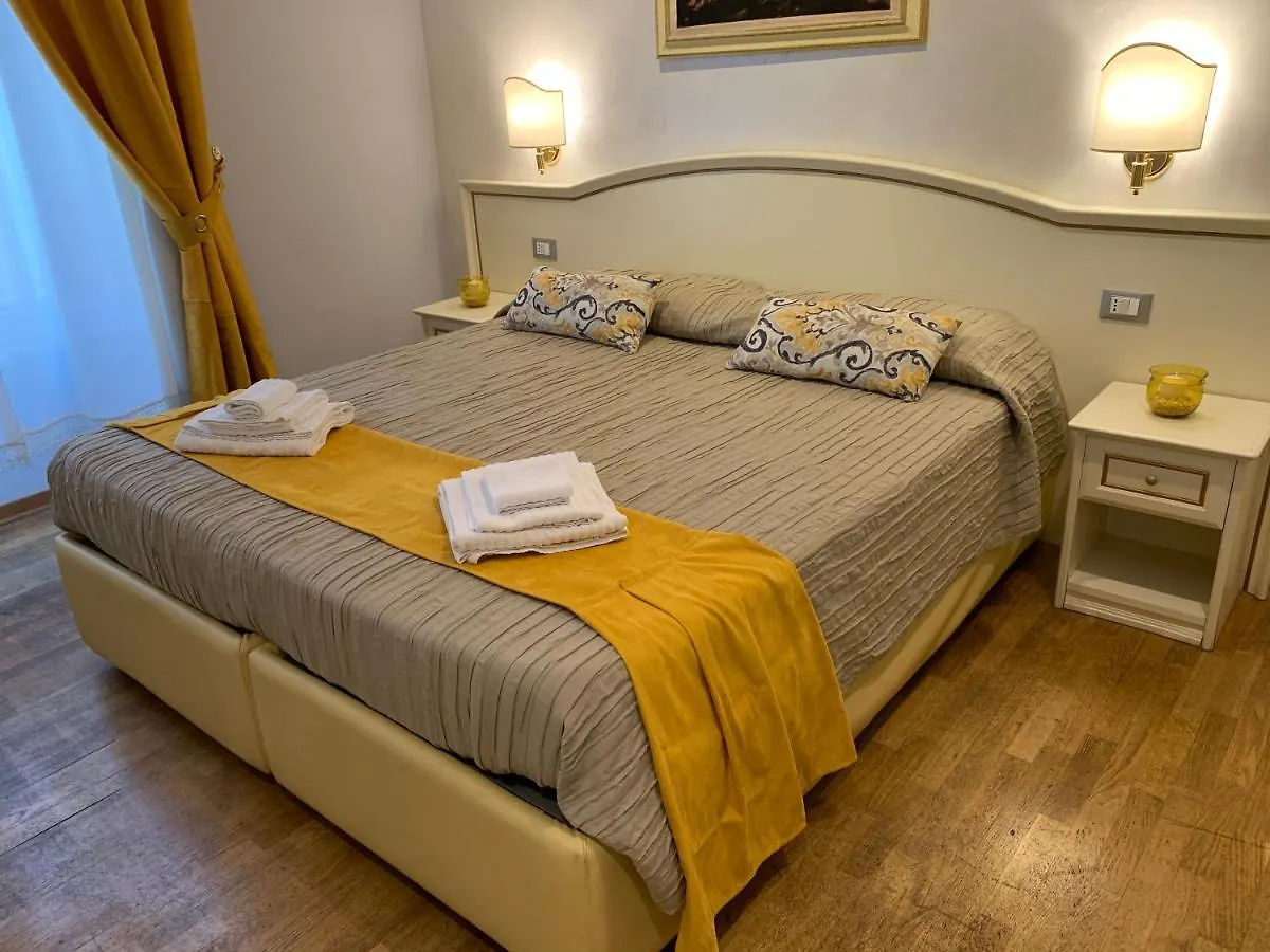 Bed and Breakfast Domus Via Veneto Řím