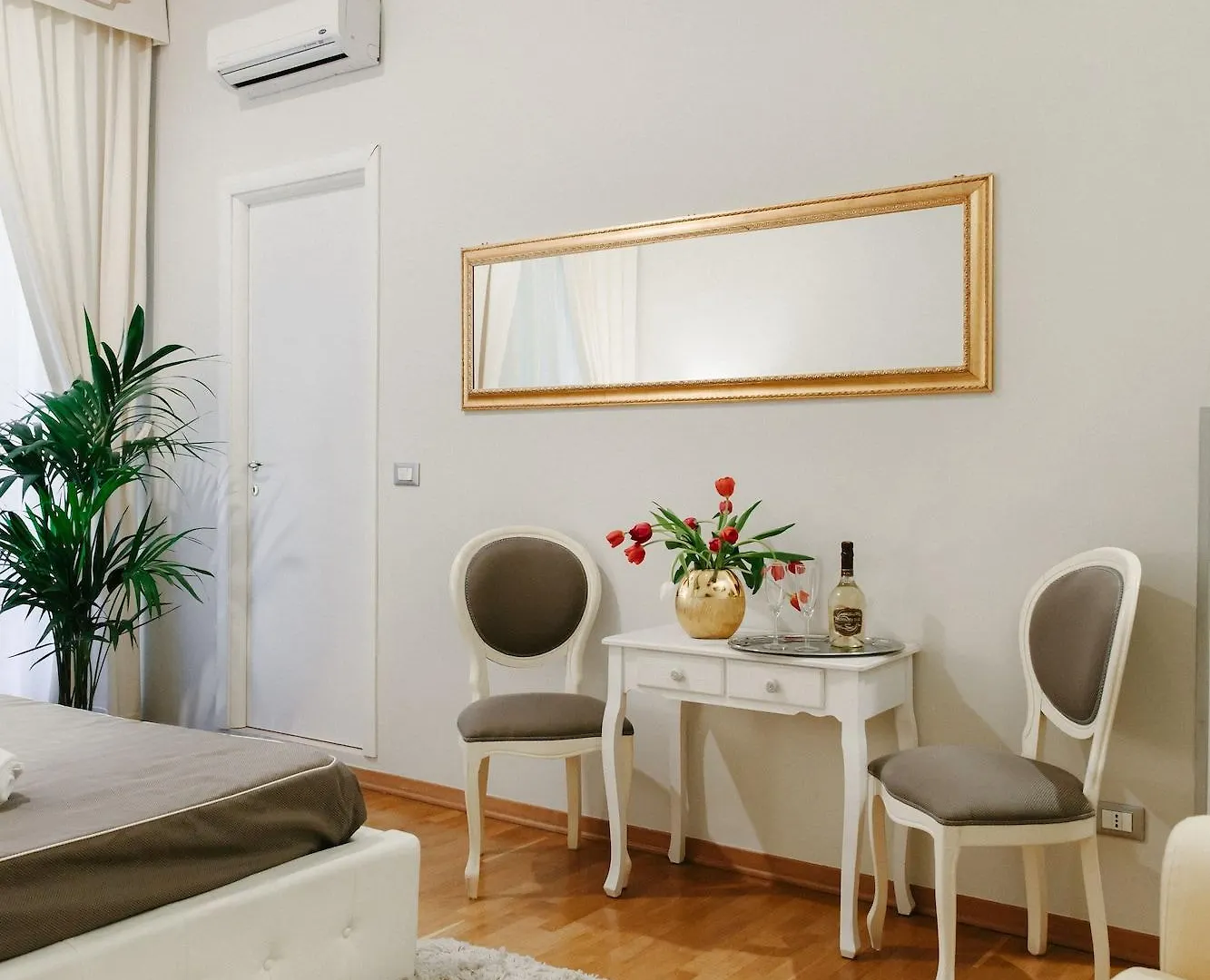 Bed and Breakfast Domus Via Veneto Rzym Nocleg ze śniadaniem
