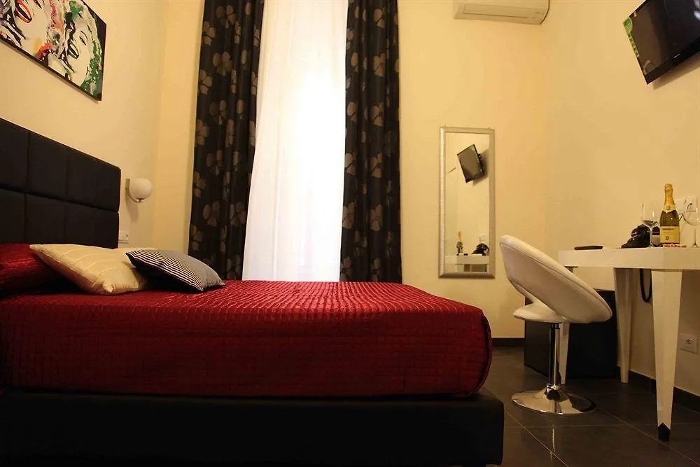 Bed and Breakfast Domus Via Veneto Rzym Nocleg ze śniadaniem