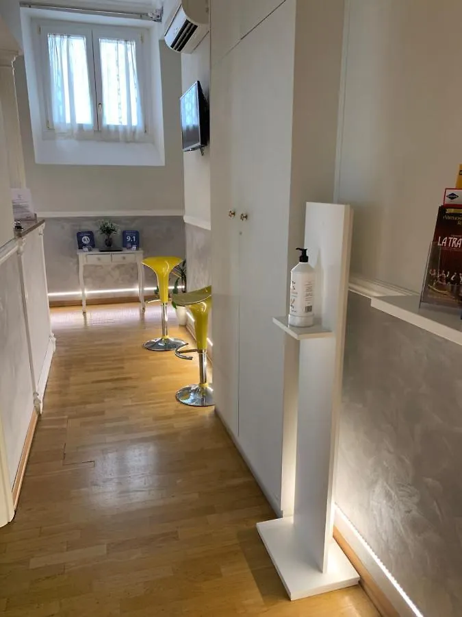 Bed and Breakfast Domus Via Veneto Rzym